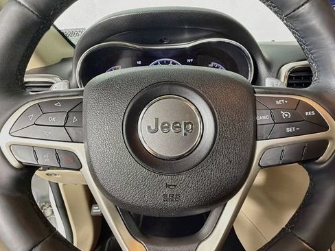 Used 2017 Jeep Grand Cherokee Limited w/ Luxury Group II RWD image 13