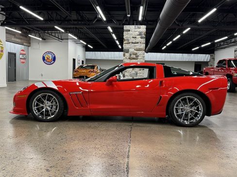 Used 2010 Chevrolet Corvette Grand Sport w/ Preferred Equipment Group RWD image 4