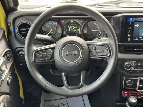 Used 2024 Jeep Wrangler Unlimited Rubicon 4xe AWD/4WD image 10