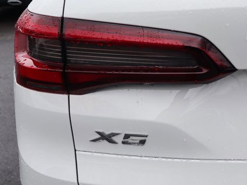 Used 2023 BMW X5 xDrive40i w/ Premium Package AWD/4WD image 36
