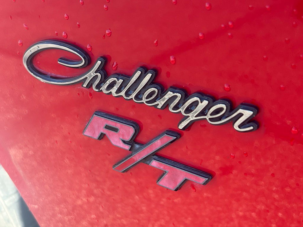 Used 2013 Dodge Challenger R/T RWD image 7