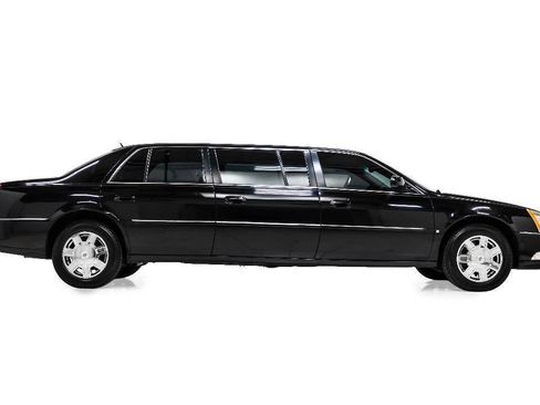 Used 2008 Cadillac DTS Limousine FWD image 6