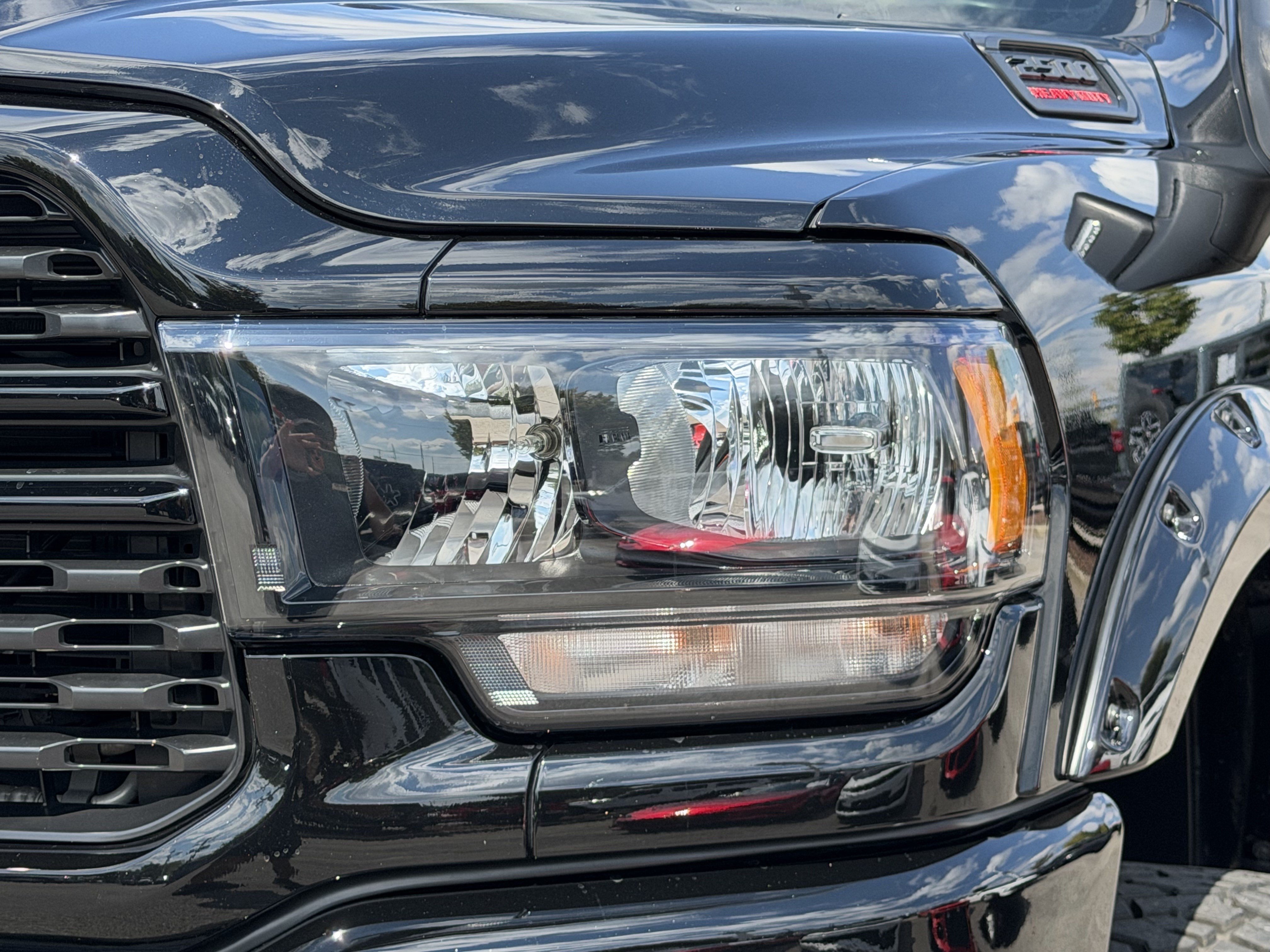 Used 2024 RAM 2500 Big Horn w/ Night Edition AWD/4WD image 6
