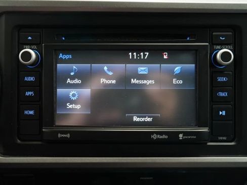 Used 2017 Toyota Tacoma SR5 AWD/4WD image 29