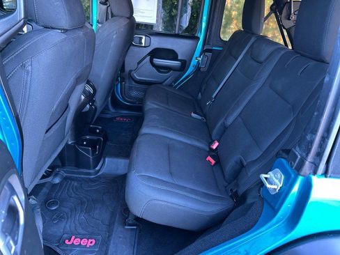 Used 2019 Jeep Wrangler Unlimited Sport S image 18