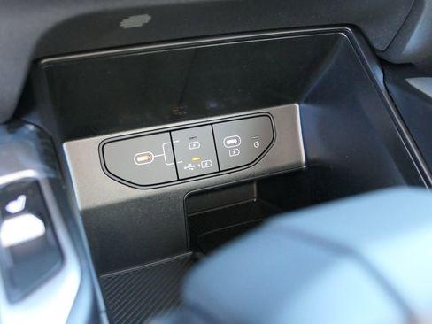 New 2026 Kia Sorento S image 18