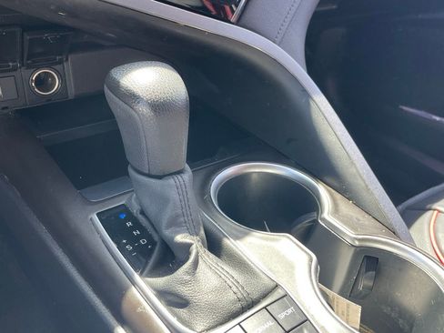 Used 2022 Toyota Camry LE w/ Carpet Mat Package (TMS) image 7