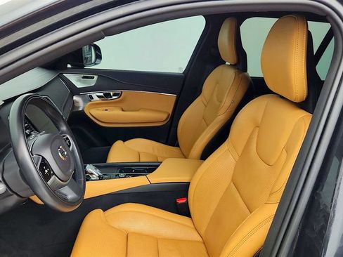 Used 2021 Volvo XC90 T8 Inscription w/ Advanced Package AWD/4WD image 13