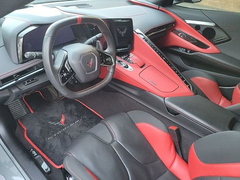 Used 2024 Chevrolet Corvette Stingray Preferred Conv w/ Stealth Interior Trim Package image 21