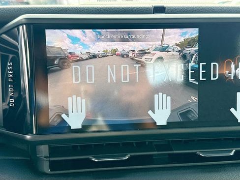 New 2026 Jeep Gladiator Sport image 13