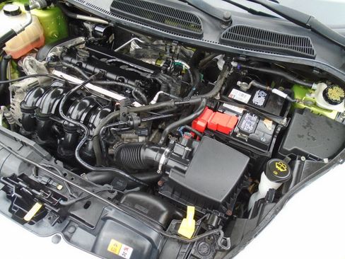 Used 2011 Ford Fiesta SE w/ 201A Rapid Spec Order Code image 23