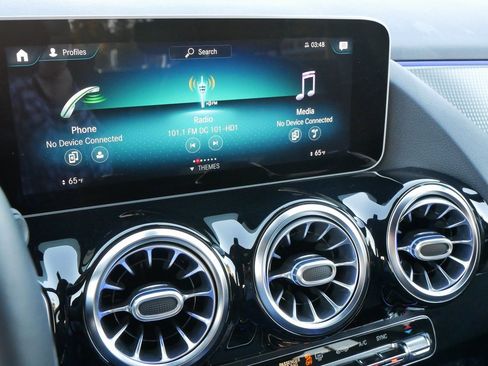 Used 2021 Mercedes-Benz GLA 250 4MATIC image 44