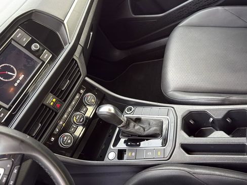 Used 2019 Volkswagen Jetta SE image 19