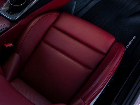 Used 2024 Porsche 911 Carrera 4S image 30