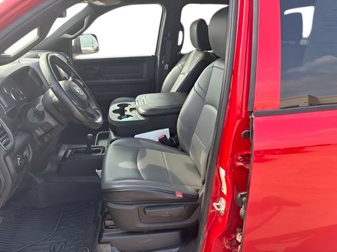 Used 2022 RAM 2500 Tradesman w/ Chrome Appearance Group AWD/4WD image 16