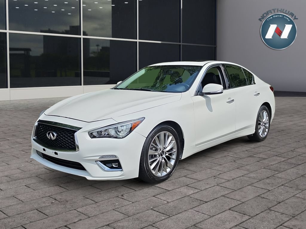 Used 2020 INFINITI Q50 Luxe AWD/4WD image 1