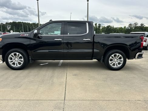 Certified 2023 Chevrolet Silverado 1500 LTZ AWD/4WD image 9