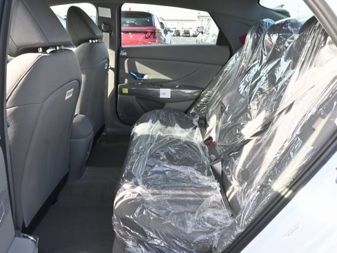 New 2026 Hyundai Elantra SE image 10