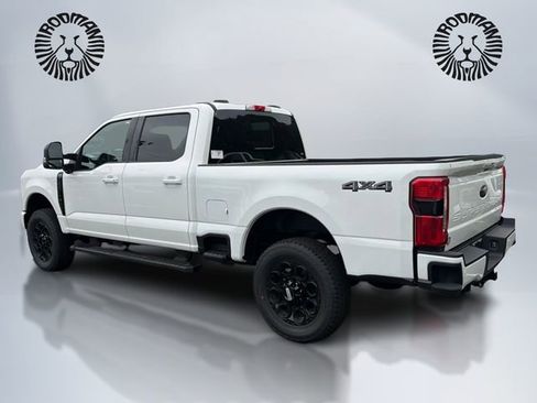 New 2026 Ford F250 Lariat w/ Black Appearance Package AWD/4WD image 7