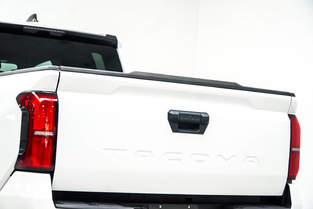 Used 2024 Toyota Tacoma SR5 RWD image 17