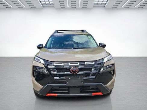 New 2026 Nissan Rogue SV AWD/4WD image 2