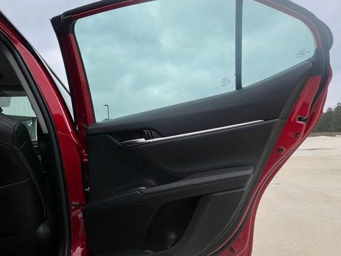 Used 2021 Toyota Camry XSE image 16