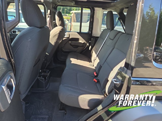 Used 2022 Jeep Wrangler Unlimited Sport AWD/4WD image 16