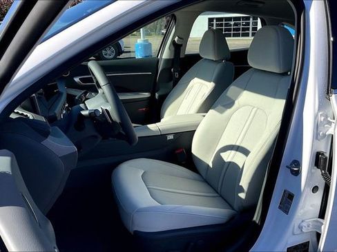 New 2026 Hyundai Sonata SEL image 9