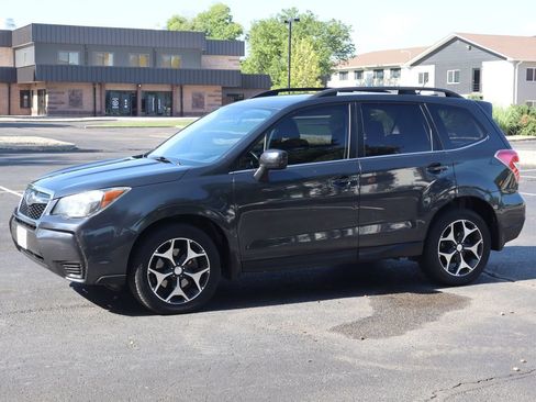 Used 2014 Subaru Forester 2.0XT Premium w/ Popular Package #2 AWD/4WD image 10