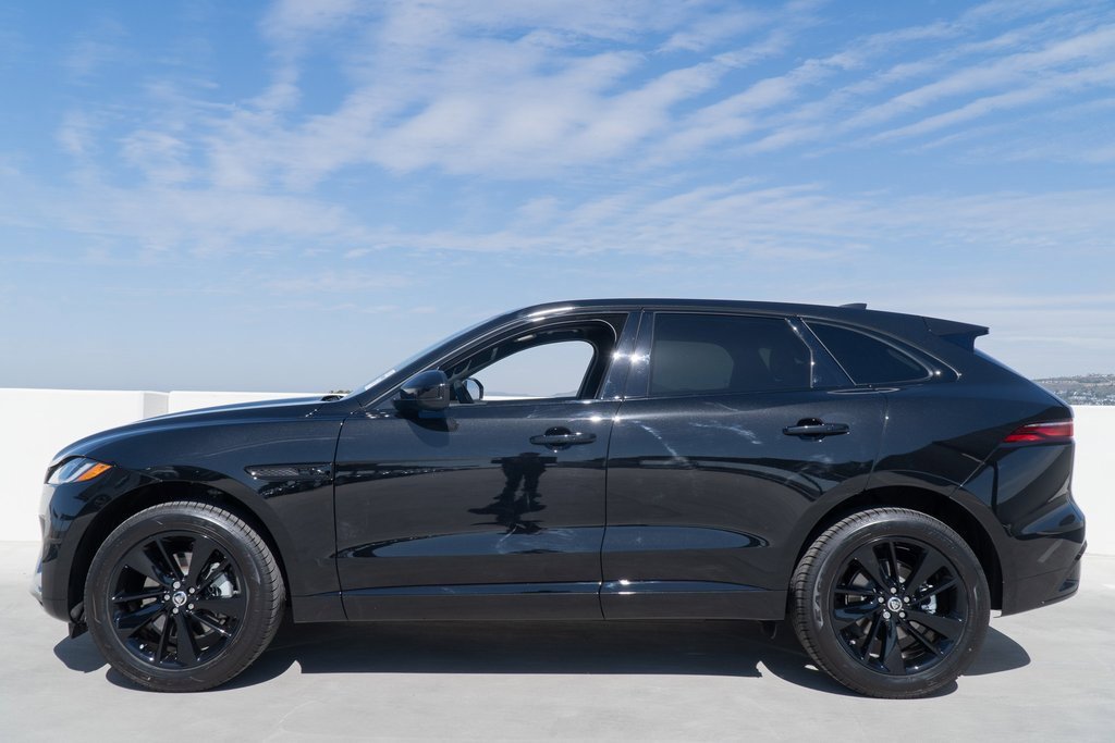 Used 2025 Jaguar F-PACE R-Dynamic S AWD/4WD image 2