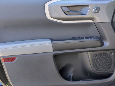 Used 2025 Ford Bronco Sport Badlands image 16