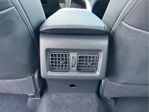 Used 2018 Toyota Camry XSE FWD image 36