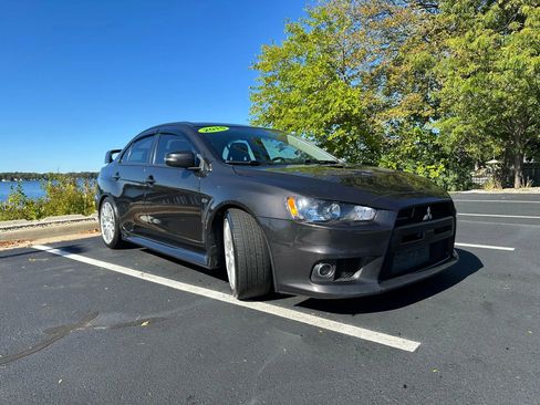 Used 2015 Mitsubishi Lancer Evolution GSR image 3