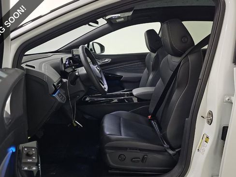 Used 2023 Volkswagen ID.4 Pro S Plus image 5