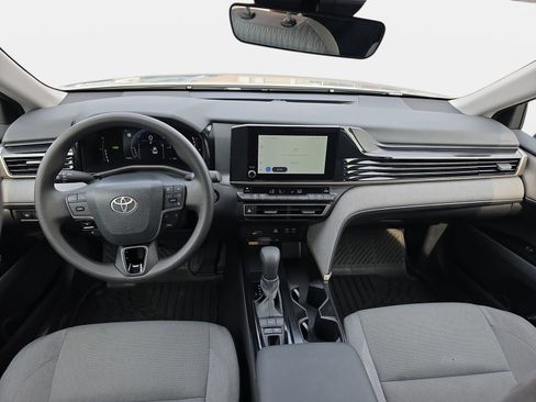 Used 2026 Toyota Camry LE w/ Convenience Package FWD image 9