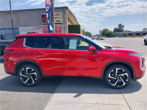 Used 2022 Mitsubishi Outlander SE FWD image 4