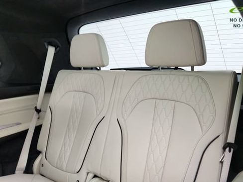 Used 2026 BMW X7 M60i AWD/4WD image 29