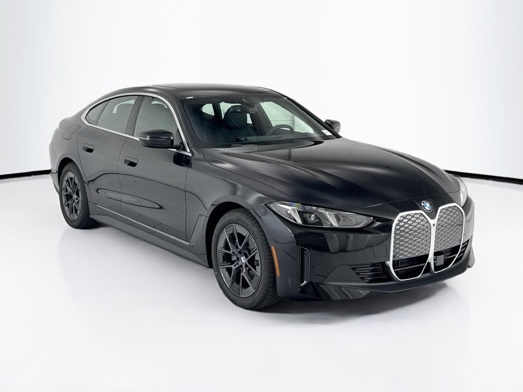 New 2026 BMW i4 eDrive40 w/ Premium Package RWD image 3