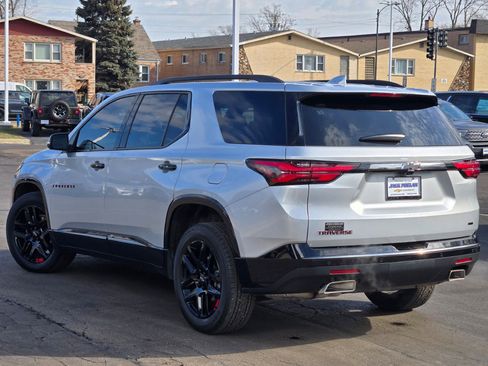 Used 2022 Chevrolet Traverse Premier w/ Redline Edition image 17