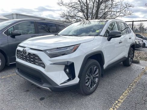 Used 2025 Toyota RAV4 Limited image 1