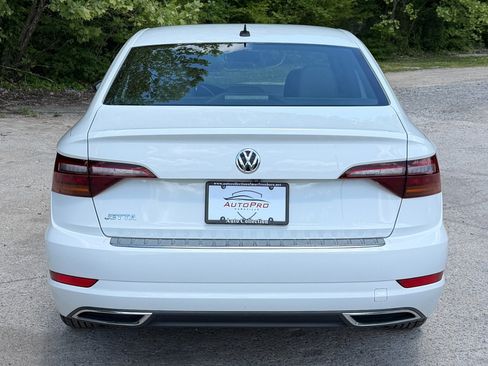 Used 2019 Volkswagen Jetta R-Line FWD image 6