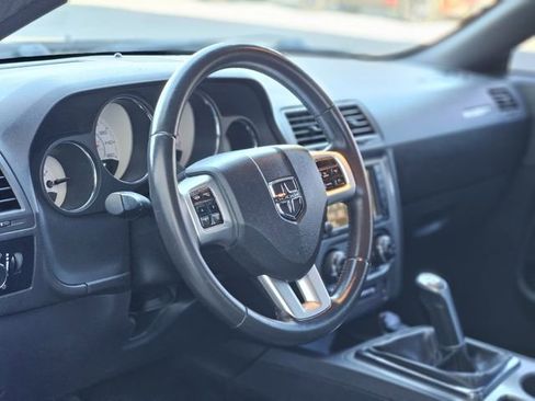 Used 2013 Dodge Challenger R/T image 12