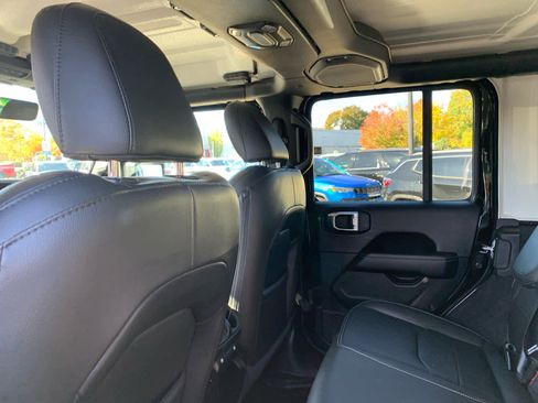 Used 2023 Jeep Wrangler Sahara w/ Cold Weather Group image 32