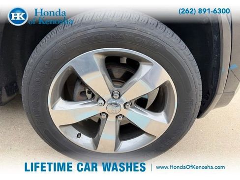 Used 2015 Jeep Grand Cherokee Overland image 3