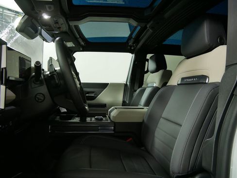 New 2026 GMC Hummer EV 4x4 Crew Cab w/ Battery Pack, 24 Module Pack image 10