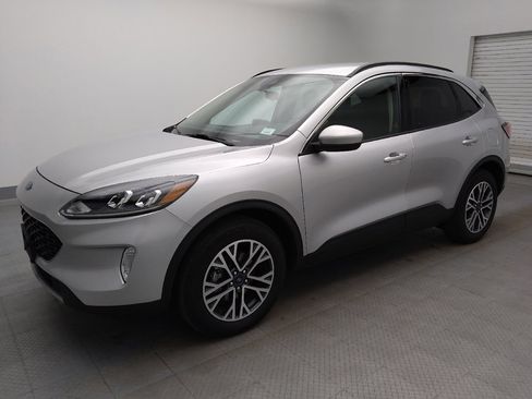 Used 2020 Ford Escape SEL AWD/4WD image 2