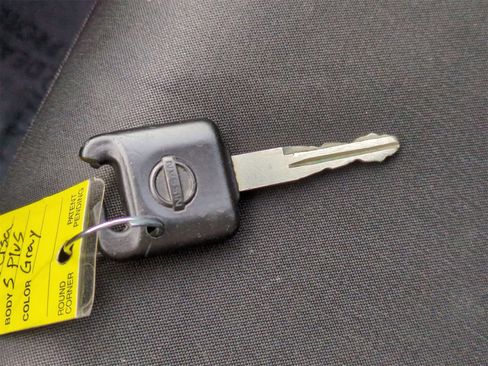 Used 2018 Nissan Versa S Plus image 33