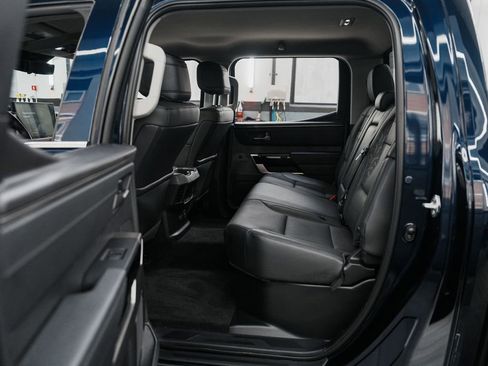 Used 2024 Toyota Tundra Limited AWD/4WD image 30