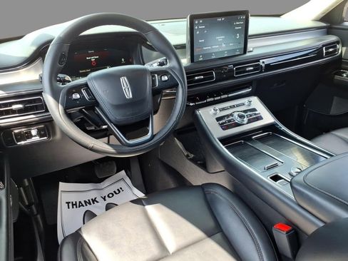 Certified 2023 Lincoln Aviator AWD w/ Premium Package image 6