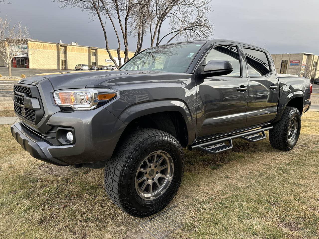 Used 2023 Toyota Tacoma SR AWD/4WD image 14